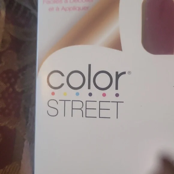 Color Street Nail Polish Strips in Purple London Calling Color - Picture 2 of 3